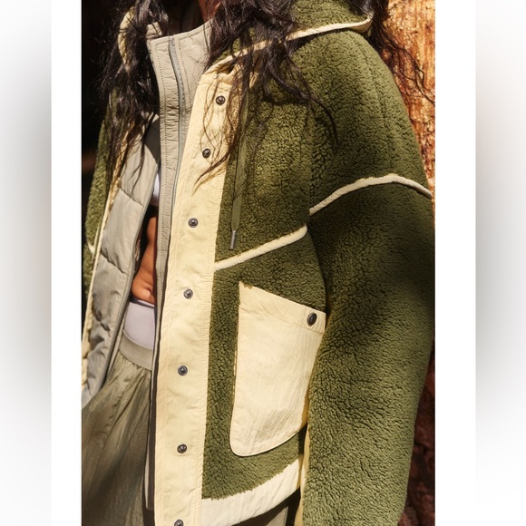 NWT Free People x FP Movement Trail Bender Fleece Hooded Jacket in Seagrass - Picture 5 of 14
